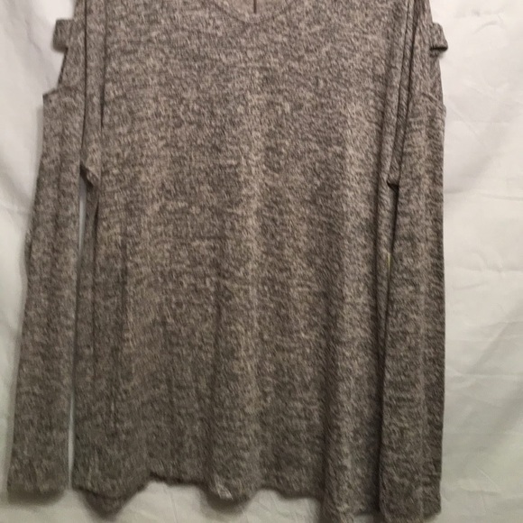 Ladder shoulder sweater - Picture 4 of 4